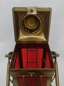 Lámpara de aceite metálica de calidad premium, diya de latón hecha a mano para pooja, decoración del hogar, eventos religiosos, disponible a precio mayorista. - Product Image 3