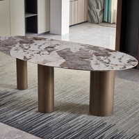 Ensemble de meubles de salle à manger de créateur de haute qualité, italien de luxe moderne en céramique marbre table à manger villa grande table à manger ensemble