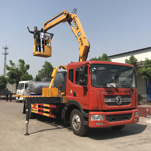 Người Đàn Ông Giỏ Tất Cả Các Loại Cần Cẩu Thương Hiệu Cho Nền Tảng Làm Việc - Product Image 3