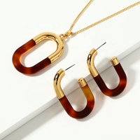 Femmes O Forme Acétate Pendentif Lien Chaîne Collier En Laiton Plaqué Or Style Classique Usine En Gros Collection De Bijoux