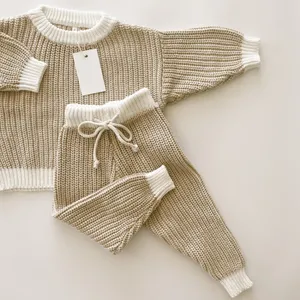 Set di maglioni per bambini in cotone con LOGO personalizzato set di vestiti invernali per neonati set di pantaloni lavorati a maglia a coste a maniche lunghe per bambini