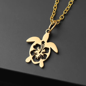 Venta al por mayor 2026: Collar de moda de acero inoxidable con diseño de tortuga y colgante de flor hueca, gran oferta - Product Image 4