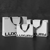Sac en papier personnalisé avec votre propre logo, avec poignées, emballage personnalisé pour vêtements, bijoux, bougies, sacs cadeaux de luxe pour les petites entreprises