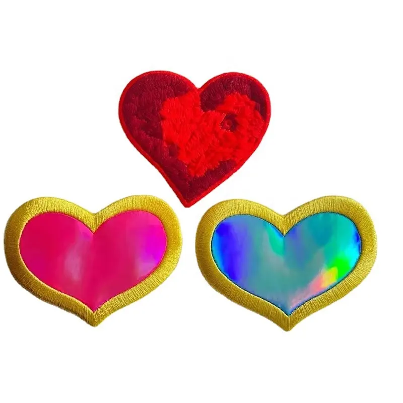 Insignias Parches de lentejuelas personalizados para prendas Tela personalizada de alta calidad Gran surtido Alas bordadas en forma de corazón de hierro Rojo 100PCs