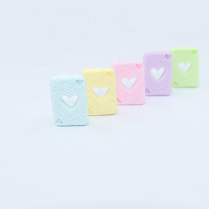 Décorations en résine DIY de styles variés, breloques et accessoires en résine - Product Image 6