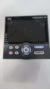 Controlador Digital Indicador Yokogawa UT35A Original, Controlador PID Avanzado de Temperatura con Función de Secuencia de Escalones - Product Image 3
