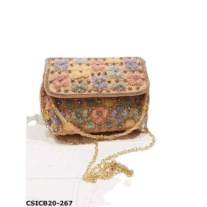 Bolso de mano de cristal de metal para fiestas con diseño de bandolera y pulsera, una opción elegante para noches de novia y bodas - Product Image 1