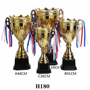 Trophée de football de style couronne, prix de vente chaud, <span class=keywords><strong>coupe</strong></span> du monde sportive, artisanat scolaire populaire américain pour les récompenses, trophée en métal - Product Image 4