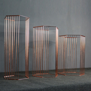 Nicro matrimonio evento lusso oro matrimonio cilindro piedistallo visualizzazione torta <span class=keywords><strong>Stand</strong></span> tavolo intagliato telaio in rete <span class=keywords><strong>Stand</strong></span> forniture per feste - Product Image 1