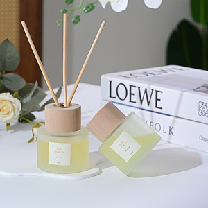 ยูรัน รีด ดิฟฟิวเซอร์ 100 มล. น้ำหอมปรับอากาศสำหรับบ้าน ตกแต่งภายใน - Product Image 1