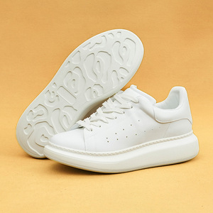 Chaussures blanches durables personnalisées faites à la main styles pour hommes et femmes chaussures décontractées d'affaires à la mode semelle épaisse chaussures rehaussantes - Product Image 3