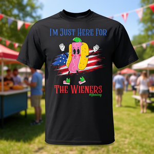 Je suis juste là pour le t-shirt Wieners Hot Dog USA Flag - Product Image 3