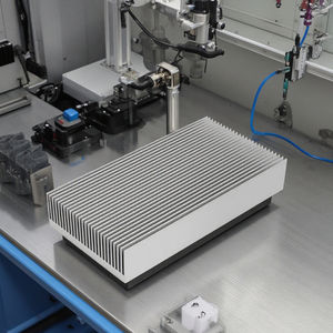 Aluminium-Kühlkörpermodul Hochleistungstransistoren Halbleiterausrüstung 26 Pins 150x80x27mm 6,25x3,15x1,06 CNC-gefräst - Product Image 1