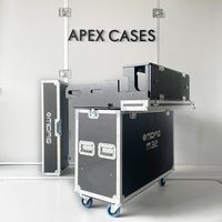 Console de mixage OEM personnalisée avec contrôleur hydraulique M32, flight case avec surface en stratifié alvéolé et roues de 4 pouces
