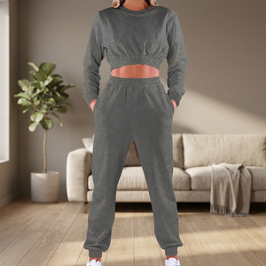 Conjunto Deportivo de Dos Piezas para Mujer, Color Marrón, Ecológico, Top Corto y Pantalones Jogger, Estilo Holgado, Ropa Urbana para Invierno - Product Image 4