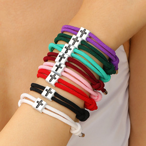 กำไลข้อมือแบบปรับได้ สไตล์ยุโรปและอเมริกัน วินเทจ  วัสดุโลหะผสม  ประดับจี้รูปกางเขน  สายถักแบบมิลาน ชุบทอง 14K  สำหรับทั้งชายและหญิง ขายส่ง - Product Image 1