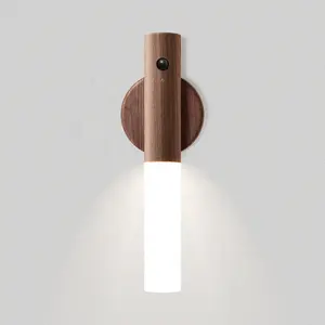 Lampe intelligente avec détecteur de mouvement pour chambre à coucher, éclairage d'intérieur intelligent, lampe murale magnétique LED rechargeable, torche en bois