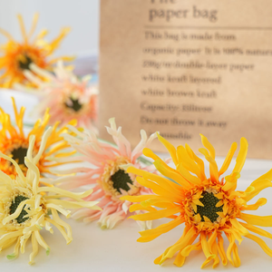 Künstliche Simulations-Chrysanthemen mit Einzelner Krallenblüte - Seidenblütenblätter/Heimdekoration für Hochzeiten, Weihnachten, Valentinstag - Product Image 5