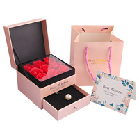 Scatola Portagioie con Rosa Stabilizzata per San Valentino e Festa della Mamma, con Cassetto, in Acrilico, per Collana e Anello