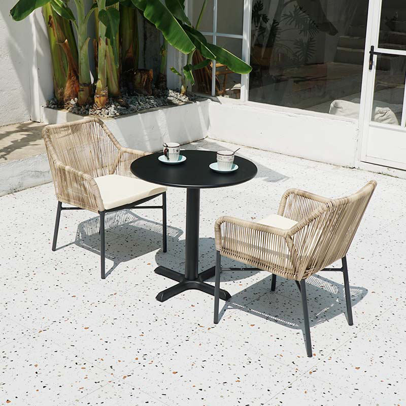 1 chair(without table)