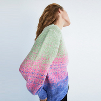 Pull tricoté sur mesure OEM pour femme, dégradé vert rose bleu, chiné, à manches raglan tombantes, en maille épaisse et duveteuse