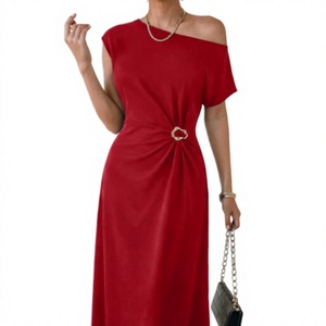 Robe de cocktail rouge élégante pour femme, coupe trapèze, à épaules dénudées, avec manches à volants à trois couches, style bandage et taille empire - Product Image 2