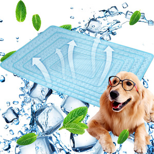 Summer Pet Ice <span class=keywords><strong>Pad</strong></span> für große mittelgroße Hunde Welpen Ice Silk Pet <span class=keywords><strong>Cool</strong></span> Bed Kennel <span class=keywords><strong>Pad</strong></span> Hunde kühl matte