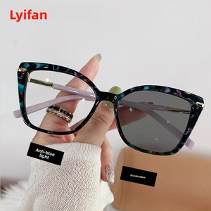 Nouvelles Lunettes Tendance <span class=keywords><strong>Papillon</strong></span> Oeil de Chat à <span class=keywords><strong>Monture</strong></span> Complète pour <span class=keywords><strong>Femme</strong></span>, Anti-Lumière Bleue et Photochromiques, Modèle LG12 - Product Image 2