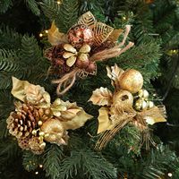 Branche décorative de Noël avec fruits rouges, fruits dorés et feuilles dorées pour sapin de Noël, couronne, guirlande, décoration florale et articles d'ambiance