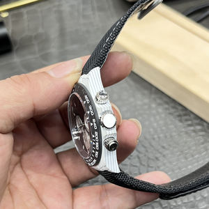 Reloj Deportivo de Lujo para Hombre, Logotipo Personalizado, Venta al Por Mayor, Diseño de Fibra de Carbono, Ancho de Correa de 22 mm, Pantalla con Indicadores, Shanghái - Product Image 5