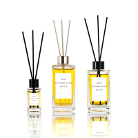 Flacon diffuseur en verre géométrique moderne de 150 ml avec bouchon en métal noir pour bâtonnets de parfum créatifs pour le bureau