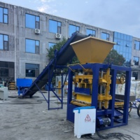Machine à fabriquer des briques QT4-24 avec système d'exploitation simple