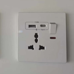 Màu trắng 5 pin ổ cắm chuyển đổi cho nhà USB Loại C tường ổ cắm - Product Image 1