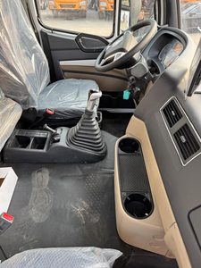Camion benne diesel d'occasion SINOTRUCK HOWO 8X4, capacité de charge 31-40T, moteur Weichai 351-450HP Euro 3, transport lourd pour travaux d'ingénierie - Product Image 2