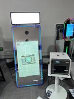 Location commerciale 65 pouces Portable Selfie Photo Booth Magic Photobooth Miroir pour la fête de mariage miroir photomaton avec caméra