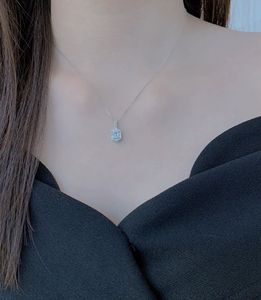 Collar de Lujo Xinfly Art Deco con Colgante de Diamantes Regulares de 0.36 Ct en Oro Blanco de 18k - Product Image 5