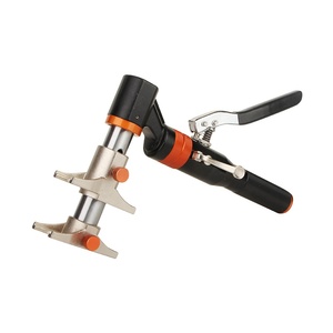 Pince à sertir et à élargir hydraulique automatique SD-1632Y pour tuyaux de chauffage au sol en aluminium/plastique - Product Image 4