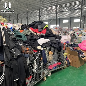 <span class=keywords><strong>Ropa</strong></span> <span class=keywords><strong>de</strong></span> <span class=keywords><strong>Marca</strong></span> Usada F1 al por Mayor, Chaquetas, Pantalones, Sudaderas, Camisetas Variadas, Pedido al por Mayor, Fardos <span class=keywords><strong>de</strong></span> <span class=keywords><strong>Ropa</strong></span> <span class=keywords><strong>de</strong></span> Segunda Mano - Product Image 6