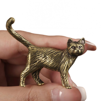 Figurines de chat en laiton en gros, faites à la main, statue d'animal en laiton jaune, style antique, décoration de table pour la revente, lot en gros pour l'affichage