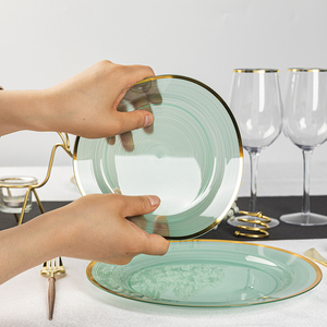 Platos Desechables <span class=keywords><strong>de</strong></span> Plástico Xueli <span class=keywords><strong>de</strong></span> 7 y 10 Pulgadas con Borde Dorado, Ecológicos, Libres <span class=keywords><strong>de</strong></span> BPA, Resistentes, Colores Personalizados, Estilo Lujoso - Product Image 1