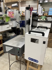 Chuyên nghiệp thực hiện <span class=keywords><strong>Laser</strong></span> đánh dấu Máy công suất cao độ chính xác màu xanh nhựa kim loại sợi <span class=keywords><strong>Laser</strong></span> đánh dấu máy - Product Image 3