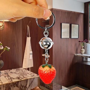 Porte-clés fraise en résine et acier inoxydable, accessoire décoratif portable pour clés, article cadeau - Product Image 3