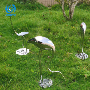 Escultura de Grulla Pequeña de Acero Inoxidable para Exteriores, Acabado Espejo, Montaje en Suelo, Figura Animal Contemporánea Decorativa - Product Image 3