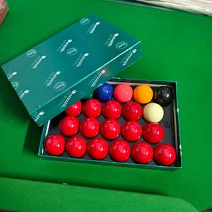 Jeu de billes de snooker Aramith 52,5 mm en résine pour usage amateur - Product Image 3