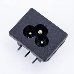 Conector de Entrada de Corriente CA IEC 60320 C6, Conector Tipo Mickey Mouse/Trébol para Montaje en Panel, 2.5A 250V~ 3 Pines - Product Image 5