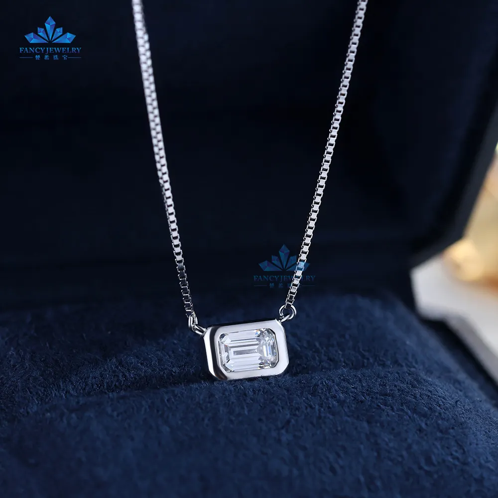 Gioielli in argento 925 Top rating personalizzato Moissanite VVS ciondolo di diamante di migliore qualità taglio smeraldo collana pendente di fidanzamento