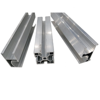 Système de montage de panneaux solaires sur toit YZ OEM, profilés en aluminium, rails noirs et colliers de fixation intermédiaires