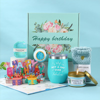 Coffret d'anniversaire sur le thème floral avec gobelet isotherme en papier et chaussettes parfumées - Cadeau idéal pour la meilleure amie