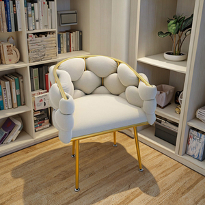 Poltrone Contemporanee in Velluto Beige con Gambe in Metallo, Eleganti Mobili per Soggiorno, Casa, Hotel o Villa - Product Image 1