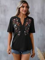 T-shirts à manches courtes pour femmes, style bohème chic, broderie florale vintage 2025, col en V, décontracté, été 2025